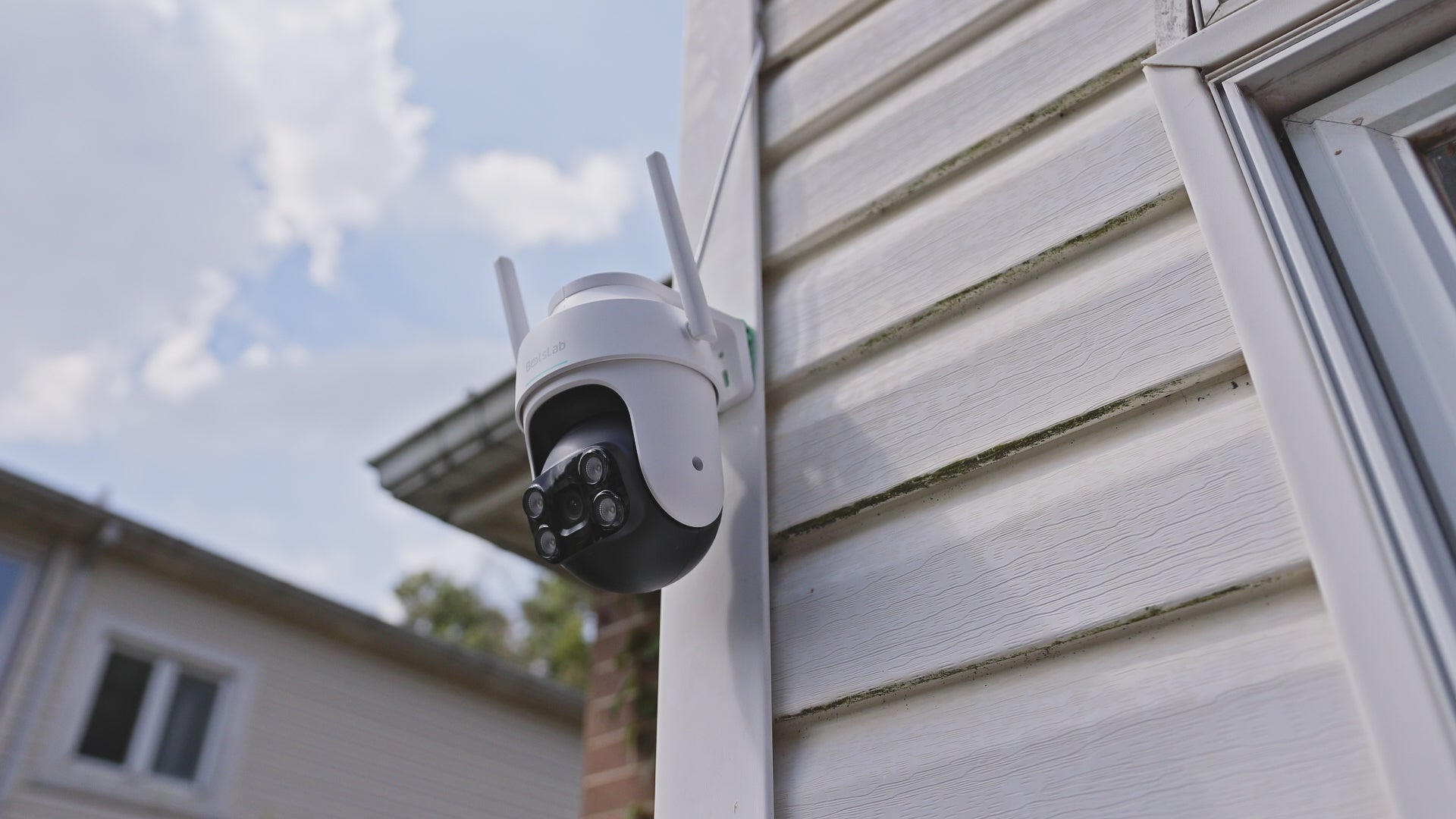 Botslab Outdoor Pan/Tilt Camera Pro W312